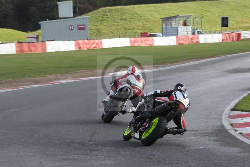 Motorcycle action photographs;Trackday digital images;event digital images;eventdigitalimages;no limits trackday;peter wileman photography;snetterton;snetterton circuit norfolk;snetterton photographs;trackday;trackday photos
