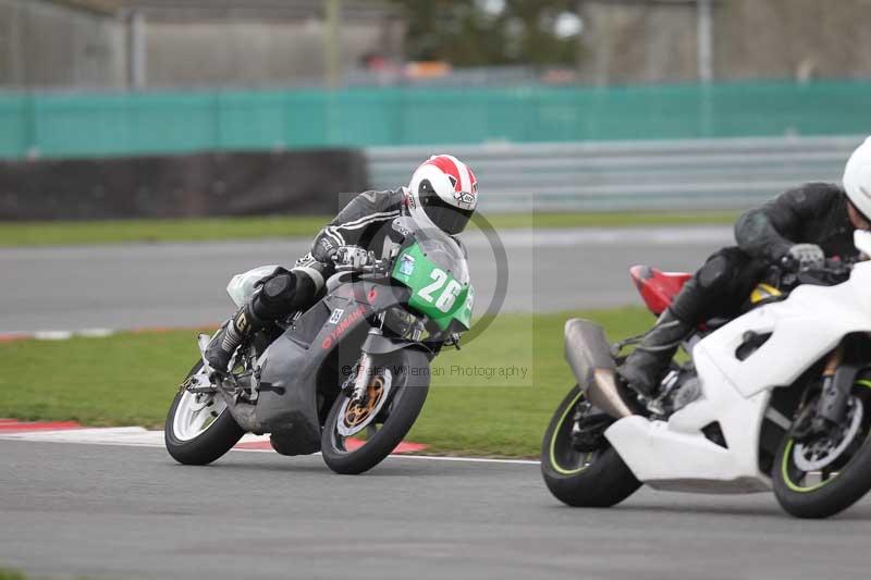 Motorcycle action photographs;Trackday digital images;event digital images;eventdigitalimages;no limits trackday;peter wileman photography;snetterton;snetterton circuit norfolk;snetterton photographs;trackday;trackday photos