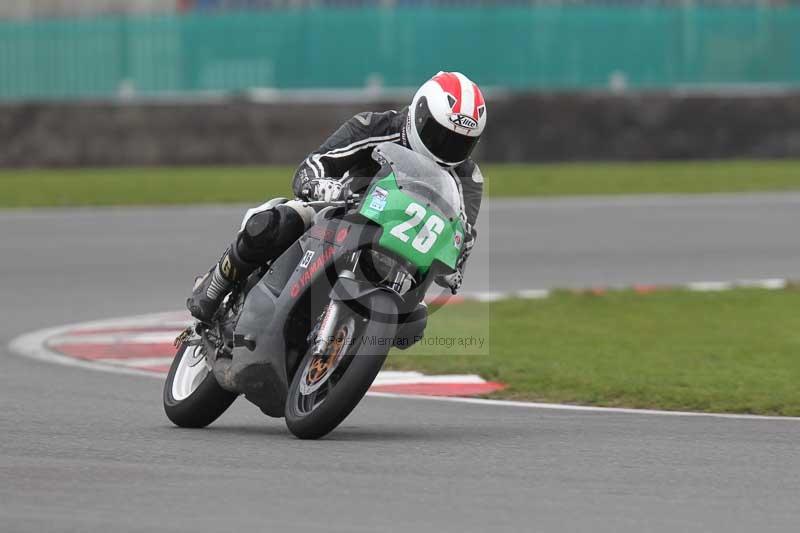 Motorcycle action photographs;Trackday digital images;event digital images;eventdigitalimages;no limits trackday;peter wileman photography;snetterton;snetterton circuit norfolk;snetterton photographs;trackday;trackday photos