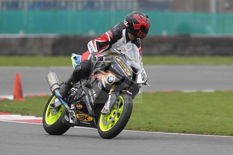 Motorcycle action photographs;Trackday digital images;event digital images;eventdigitalimages;no limits trackday;peter wileman photography;snetterton;snetterton circuit norfolk;snetterton photographs;trackday;trackday photos
