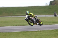 Motorcycle-action-photographs;Trackday-digital-images;event-digital-images;eventdigitalimages;no-limits-trackday;peter-wileman-photography;snetterton;snetterton-circuit-norfolk;snetterton-photographs;trackday;trackday-photos