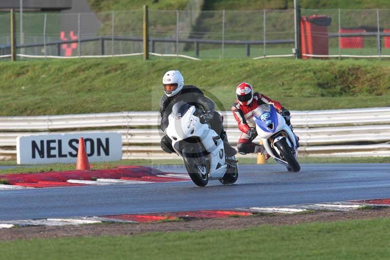 Motorcycle action photographs;Trackday digital images;event digital images;eventdigitalimages;no limits trackday;peter wileman photography;snetterton;snetterton circuit norfolk;snetterton photographs;trackday;trackday photos