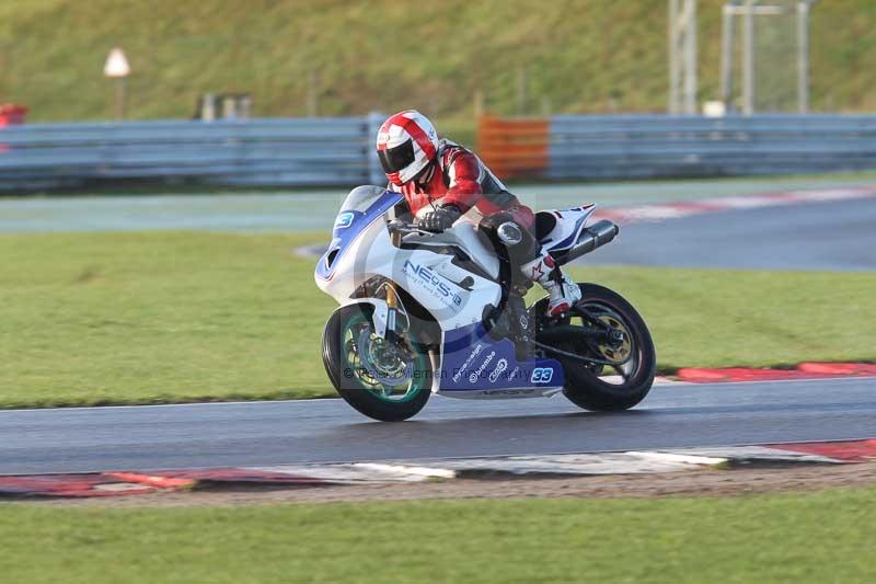 Motorcycle action photographs;Trackday digital images;event digital images;eventdigitalimages;no limits trackday;peter wileman photography;snetterton;snetterton circuit norfolk;snetterton photographs;trackday;trackday photos