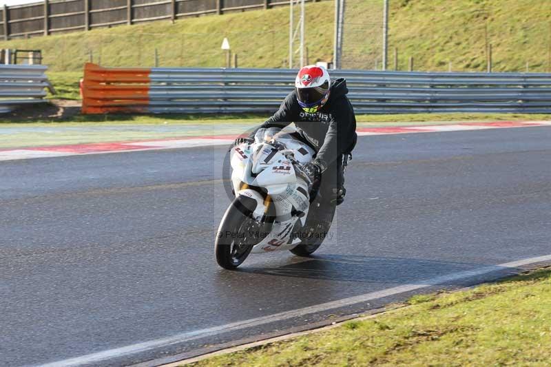 Motorcycle action photographs;Trackday digital images;event digital images;eventdigitalimages;no limits trackday;peter wileman photography;snetterton;snetterton circuit norfolk;snetterton photographs;trackday;trackday photos