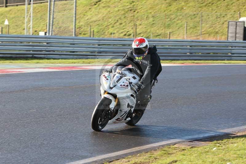 Motorcycle action photographs;Trackday digital images;event digital images;eventdigitalimages;no limits trackday;peter wileman photography;snetterton;snetterton circuit norfolk;snetterton photographs;trackday;trackday photos