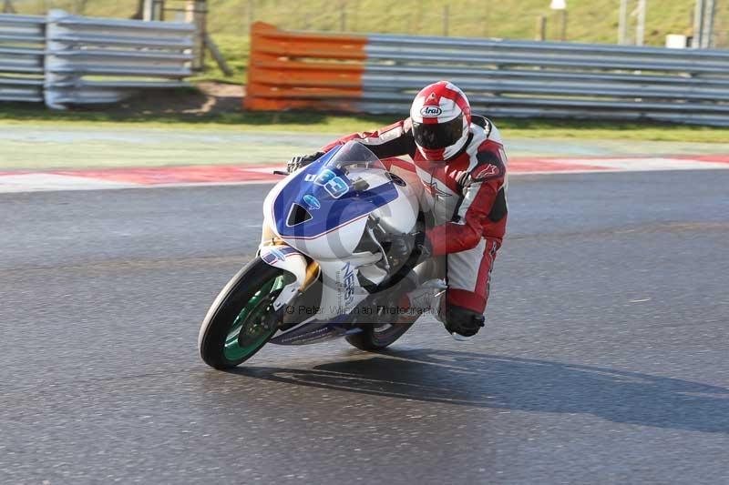 Motorcycle action photographs;Trackday digital images;event digital images;eventdigitalimages;no limits trackday;peter wileman photography;snetterton;snetterton circuit norfolk;snetterton photographs;trackday;trackday photos