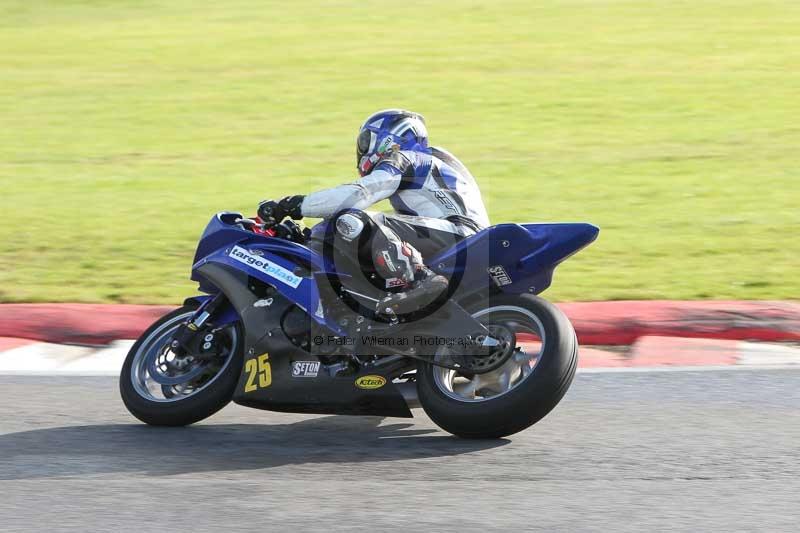 Motorcycle action photographs;Trackday digital images;event digital images;eventdigitalimages;no limits trackday;peter wileman photography;snetterton;snetterton circuit norfolk;snetterton photographs;trackday;trackday photos