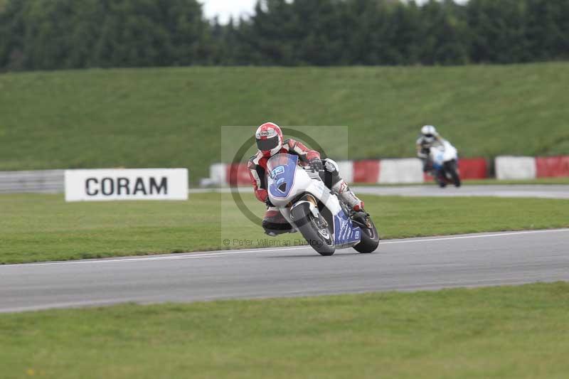 Motorcycle action photographs;Trackday digital images;event digital images;eventdigitalimages;no limits trackday;peter wileman photography;snetterton;snetterton circuit norfolk;snetterton photographs;trackday;trackday photos