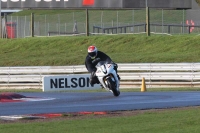 Motorcycle-action-photographs;Trackday-digital-images;event-digital-images;eventdigitalimages;no-limits-trackday;peter-wileman-photography;snetterton;snetterton-circuit-norfolk;snetterton-photographs;trackday;trackday-photos