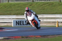 Motorcycle-action-photographs;Trackday-digital-images;event-digital-images;eventdigitalimages;no-limits-trackday;peter-wileman-photography;snetterton;snetterton-circuit-norfolk;snetterton-photographs;trackday;trackday-photos