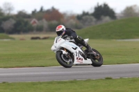 Motorcycle-action-photographs;Trackday-digital-images;event-digital-images;eventdigitalimages;no-limits-trackday;peter-wileman-photography;snetterton;snetterton-circuit-norfolk;snetterton-photographs;trackday;trackday-photos