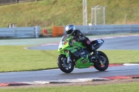 Motorcycle-action-photographs;Trackday-digital-images;event-digital-images;eventdigitalimages;no-limits-trackday;peter-wileman-photography;snetterton;snetterton-circuit-norfolk;snetterton-photographs;trackday;trackday-photos