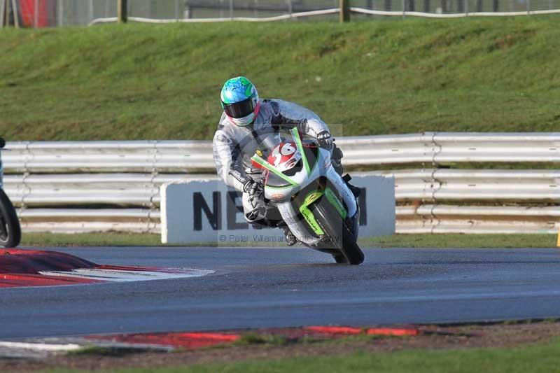 Motorcycle action photographs;Trackday digital images;event digital images;eventdigitalimages;no limits trackday;peter wileman photography;snetterton;snetterton circuit norfolk;snetterton photographs;trackday;trackday photos