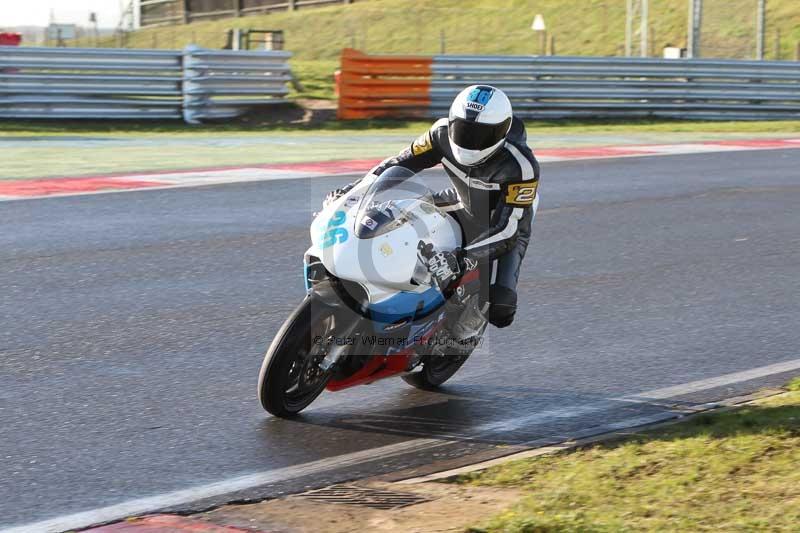 Motorcycle action photographs;Trackday digital images;event digital images;eventdigitalimages;no limits trackday;peter wileman photography;snetterton;snetterton circuit norfolk;snetterton photographs;trackday;trackday photos