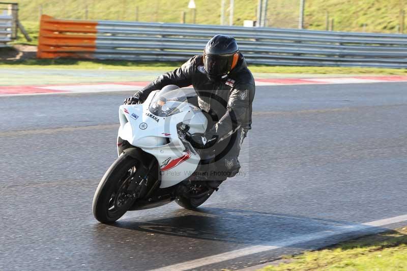 Motorcycle action photographs;Trackday digital images;event digital images;eventdigitalimages;no limits trackday;peter wileman photography;snetterton;snetterton circuit norfolk;snetterton photographs;trackday;trackday photos