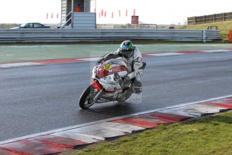 Motorcycle action photographs;Trackday digital images;event digital images;eventdigitalimages;no limits trackday;peter wileman photography;snetterton;snetterton circuit norfolk;snetterton photographs;trackday;trackday photos