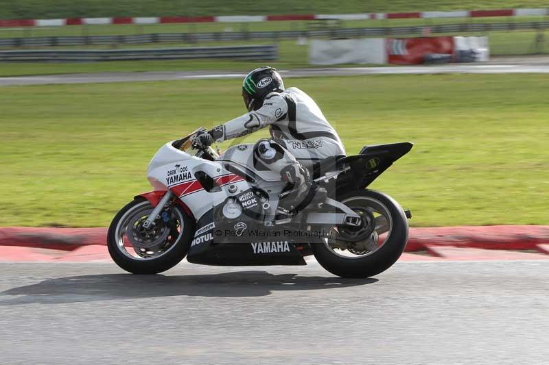 Motorcycle action photographs;Trackday digital images;event digital images;eventdigitalimages;no limits trackday;peter wileman photography;snetterton;snetterton circuit norfolk;snetterton photographs;trackday;trackday photos