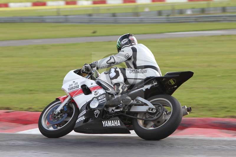 Motorcycle action photographs;Trackday digital images;event digital images;eventdigitalimages;no limits trackday;peter wileman photography;snetterton;snetterton circuit norfolk;snetterton photographs;trackday;trackday photos