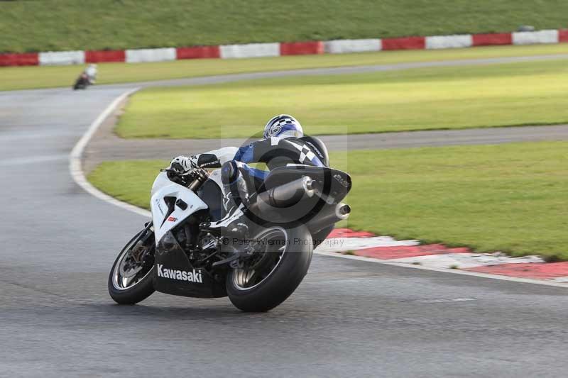Motorcycle action photographs;Trackday digital images;event digital images;eventdigitalimages;no limits trackday;peter wileman photography;snetterton;snetterton circuit norfolk;snetterton photographs;trackday;trackday photos
