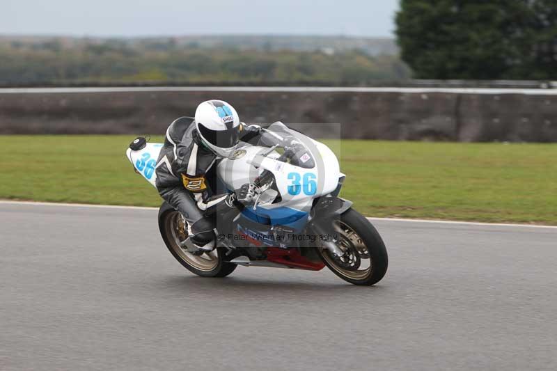 Motorcycle action photographs;Trackday digital images;event digital images;eventdigitalimages;no limits trackday;peter wileman photography;snetterton;snetterton circuit norfolk;snetterton photographs;trackday;trackday photos