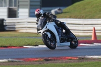 Motorcycle-action-photographs;Trackday-digital-images;event-digital-images;eventdigitalimages;no-limits-trackday;peter-wileman-photography;snetterton;snetterton-circuit-norfolk;snetterton-photographs;trackday;trackday-photos