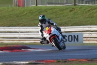 Motorcycle-action-photographs;Trackday-digital-images;event-digital-images;eventdigitalimages;no-limits-trackday;peter-wileman-photography;snetterton;snetterton-circuit-norfolk;snetterton-photographs;trackday;trackday-photos