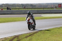 Motorcycle-action-photographs;Trackday-digital-images;event-digital-images;eventdigitalimages;no-limits-trackday;peter-wileman-photography;snetterton;snetterton-circuit-norfolk;snetterton-photographs;trackday;trackday-photos