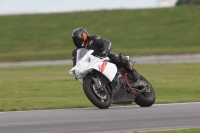 Motorcycle-action-photographs;Trackday-digital-images;event-digital-images;eventdigitalimages;no-limits-trackday;peter-wileman-photography;snetterton;snetterton-circuit-norfolk;snetterton-photographs;trackday;trackday-photos