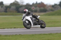 Motorcycle-action-photographs;Trackday-digital-images;event-digital-images;eventdigitalimages;no-limits-trackday;peter-wileman-photography;snetterton;snetterton-circuit-norfolk;snetterton-photographs;trackday;trackday-photos