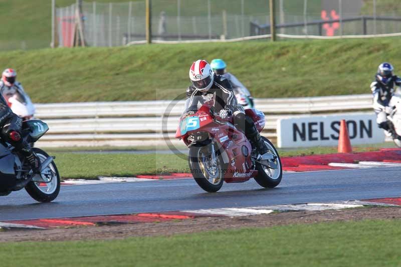 Motorcycle action photographs;Trackday digital images;event digital images;eventdigitalimages;no limits trackday;peter wileman photography;snetterton;snetterton circuit norfolk;snetterton photographs;trackday;trackday photos