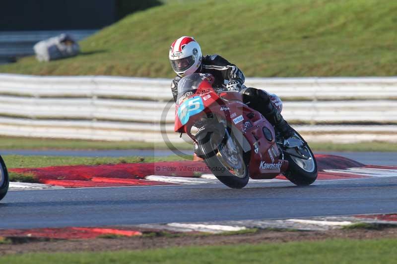 Motorcycle action photographs;Trackday digital images;event digital images;eventdigitalimages;no limits trackday;peter wileman photography;snetterton;snetterton circuit norfolk;snetterton photographs;trackday;trackday photos