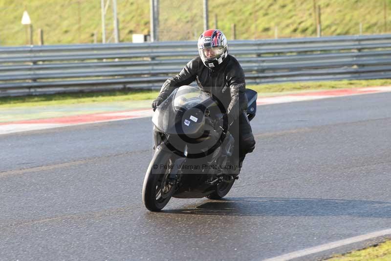 Motorcycle action photographs;Trackday digital images;event digital images;eventdigitalimages;no limits trackday;peter wileman photography;snetterton;snetterton circuit norfolk;snetterton photographs;trackday;trackday photos
