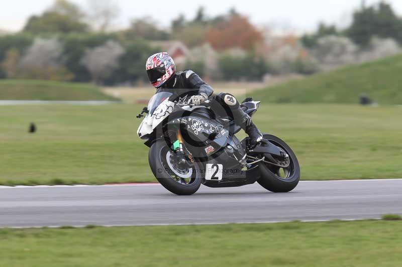 Motorcycle action photographs;Trackday digital images;event digital images;eventdigitalimages;no limits trackday;peter wileman photography;snetterton;snetterton circuit norfolk;snetterton photographs;trackday;trackday photos