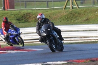 Motorcycle-action-photographs;Trackday-digital-images;event-digital-images;eventdigitalimages;no-limits-trackday;peter-wileman-photography;snetterton;snetterton-circuit-norfolk;snetterton-photographs;trackday;trackday-photos