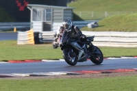 Motorcycle-action-photographs;Trackday-digital-images;event-digital-images;eventdigitalimages;no-limits-trackday;peter-wileman-photography;snetterton;snetterton-circuit-norfolk;snetterton-photographs;trackday;trackday-photos