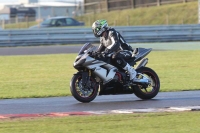Motorcycle-action-photographs;Trackday-digital-images;event-digital-images;eventdigitalimages;no-limits-trackday;peter-wileman-photography;snetterton;snetterton-circuit-norfolk;snetterton-photographs;trackday;trackday-photos