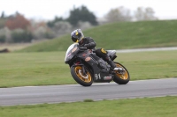 Motorcycle-action-photographs;Trackday-digital-images;event-digital-images;eventdigitalimages;no-limits-trackday;peter-wileman-photography;snetterton;snetterton-circuit-norfolk;snetterton-photographs;trackday;trackday-photos