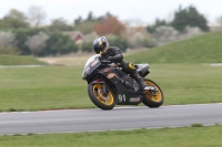 Motorcycle-action-photographs;Trackday-digital-images;event-digital-images;eventdigitalimages;no-limits-trackday;peter-wileman-photography;snetterton;snetterton-circuit-norfolk;snetterton-photographs;trackday;trackday-photos