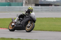 Motorcycle-action-photographs;Trackday-digital-images;event-digital-images;eventdigitalimages;no-limits-trackday;peter-wileman-photography;snetterton;snetterton-circuit-norfolk;snetterton-photographs;trackday;trackday-photos