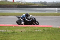 Motorcycle-action-photographs;Trackday-digital-images;event-digital-images;eventdigitalimages;no-limits-trackday;peter-wileman-photography;snetterton;snetterton-circuit-norfolk;snetterton-photographs;trackday;trackday-photos