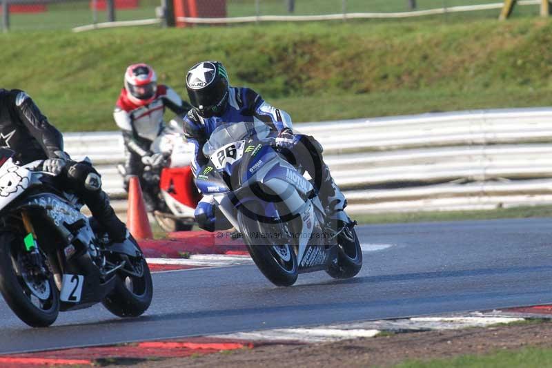 Motorcycle action photographs;Trackday digital images;event digital images;eventdigitalimages;no limits trackday;peter wileman photography;snetterton;snetterton circuit norfolk;snetterton photographs;trackday;trackday photos