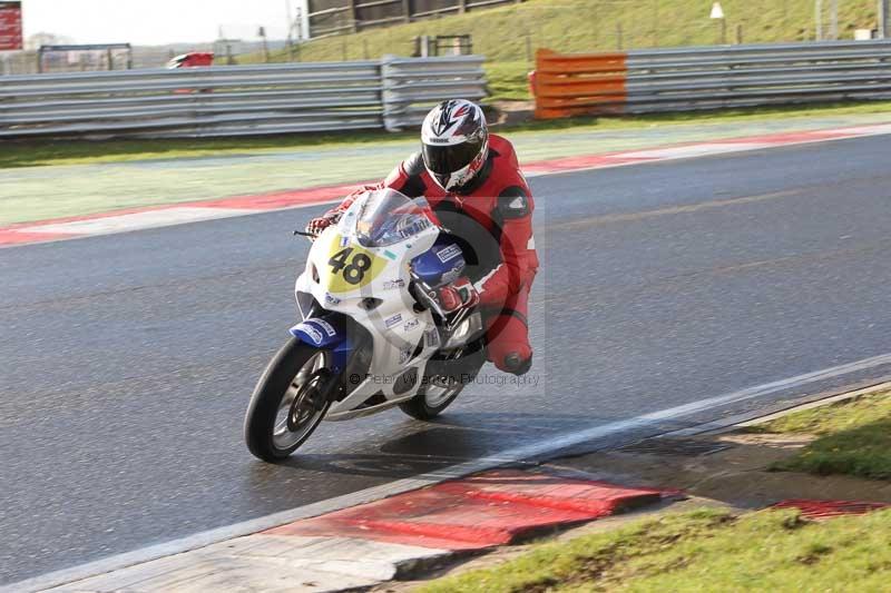 Motorcycle action photographs;Trackday digital images;event digital images;eventdigitalimages;no limits trackday;peter wileman photography;snetterton;snetterton circuit norfolk;snetterton photographs;trackday;trackday photos