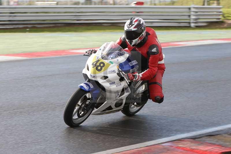 Motorcycle action photographs;Trackday digital images;event digital images;eventdigitalimages;no limits trackday;peter wileman photography;snetterton;snetterton circuit norfolk;snetterton photographs;trackday;trackday photos