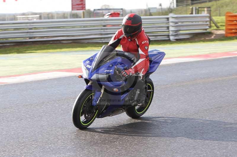 Motorcycle action photographs;Trackday digital images;event digital images;eventdigitalimages;no limits trackday;peter wileman photography;snetterton;snetterton circuit norfolk;snetterton photographs;trackday;trackday photos
