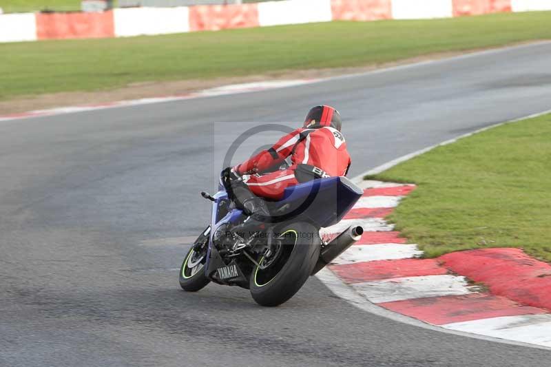 Motorcycle action photographs;Trackday digital images;event digital images;eventdigitalimages;no limits trackday;peter wileman photography;snetterton;snetterton circuit norfolk;snetterton photographs;trackday;trackday photos