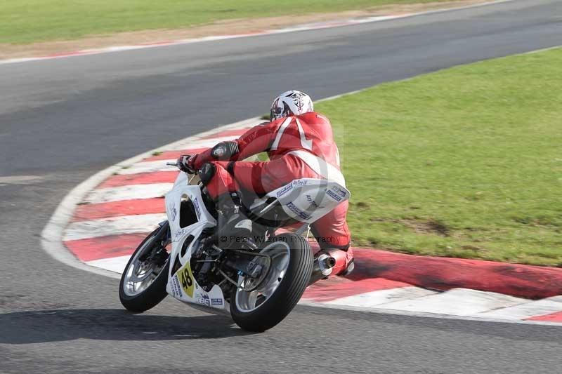 Motorcycle action photographs;Trackday digital images;event digital images;eventdigitalimages;no limits trackday;peter wileman photography;snetterton;snetterton circuit norfolk;snetterton photographs;trackday;trackday photos