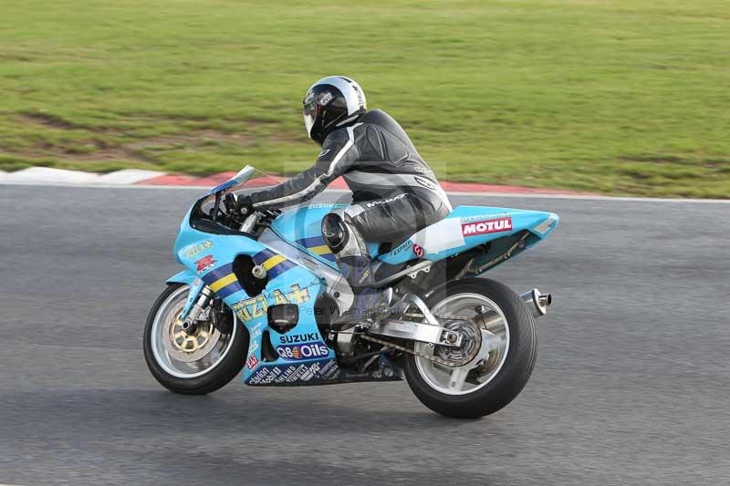 Motorcycle action photographs;Trackday digital images;event digital images;eventdigitalimages;no limits trackday;peter wileman photography;snetterton;snetterton circuit norfolk;snetterton photographs;trackday;trackday photos