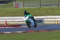 Motorcycle-action-photographs;Trackday-digital-images;event-digital-images;eventdigitalimages;no-limits-trackday;peter-wileman-photography;snetterton;snetterton-circuit-norfolk;snetterton-photographs;trackday;trackday-photos