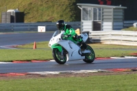 Motorcycle-action-photographs;Trackday-digital-images;event-digital-images;eventdigitalimages;no-limits-trackday;peter-wileman-photography;snetterton;snetterton-circuit-norfolk;snetterton-photographs;trackday;trackday-photos