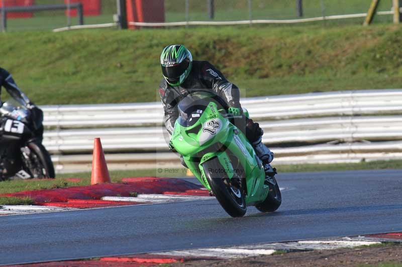 Motorcycle action photographs;Trackday digital images;event digital images;eventdigitalimages;no limits trackday;peter wileman photography;snetterton;snetterton circuit norfolk;snetterton photographs;trackday;trackday photos